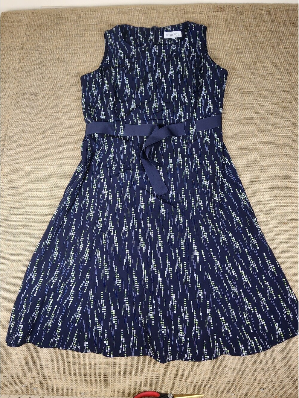Studio I Navy Blue Sleeveless Midi Dress with Geometric Pattern  Size 14